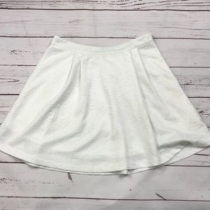 Loveriche white texturized mini skater skirt